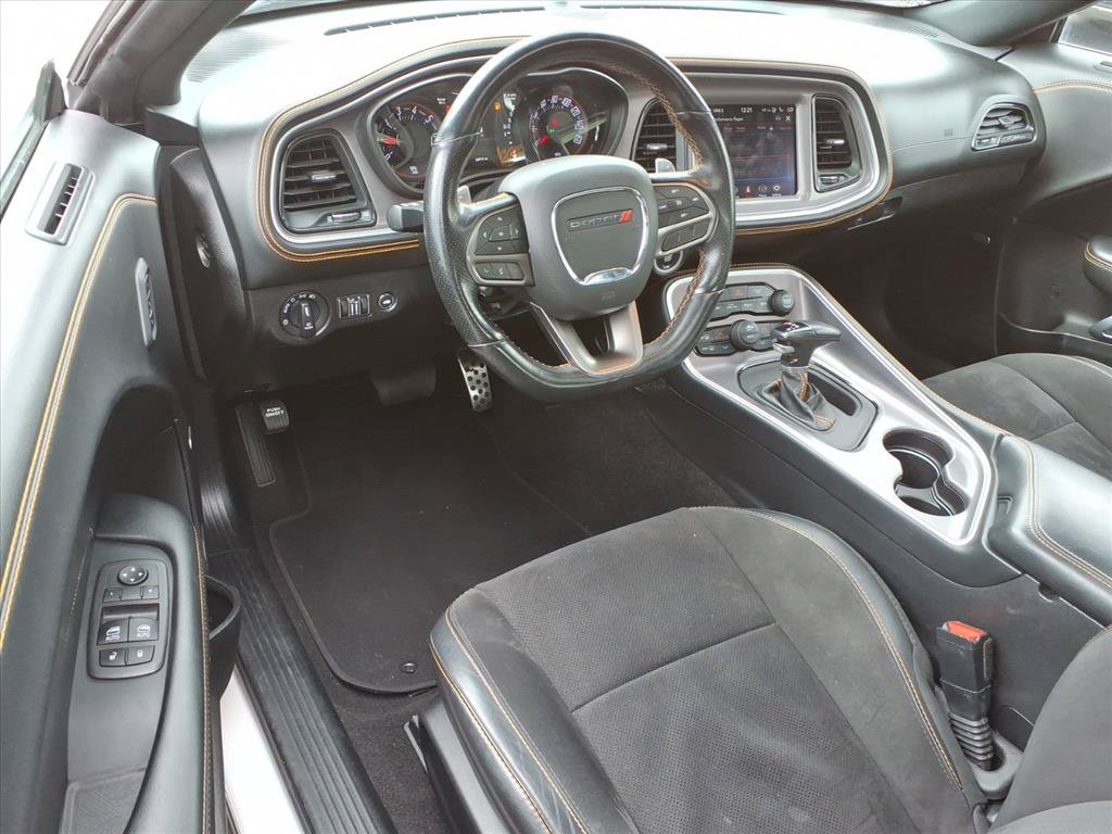 Used 2022 Dodge Challenger GT w/ Plus Package RWD image 9