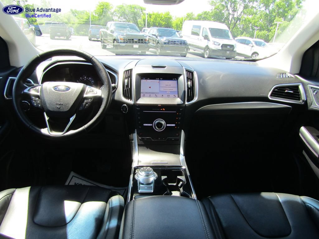 Certified 2019 Ford Edge Titanium w/ Cold Weather Package AWD/4WD image 20