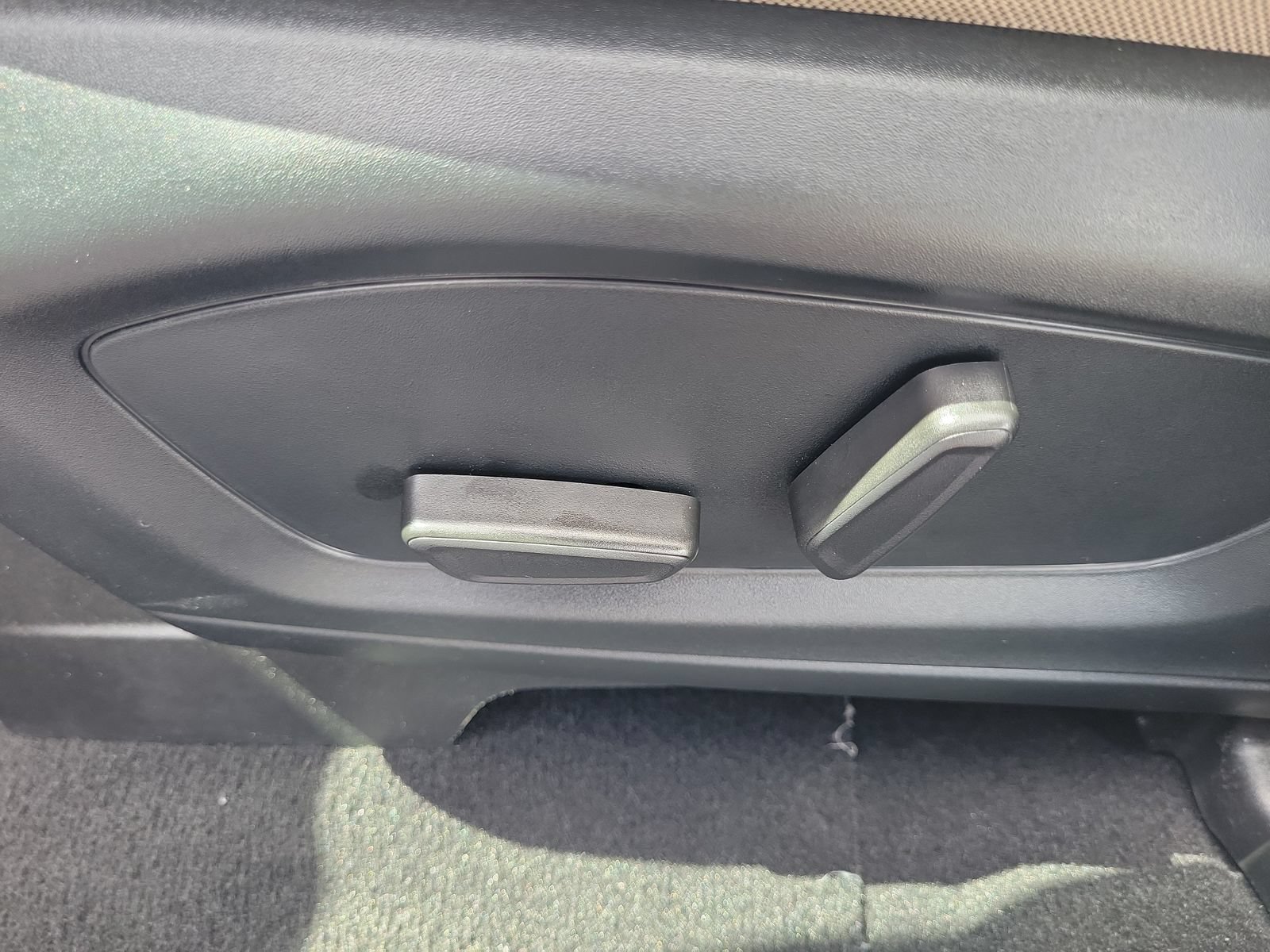 Certified 2020 Ford Explorer 2WD image 18