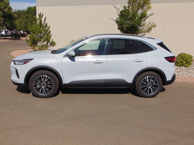 Certified 2026 Ford Escape SE FWD image 3