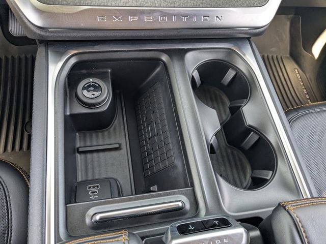 Certified 2025 Ford Expedition Tremor AWD/4WD image 29