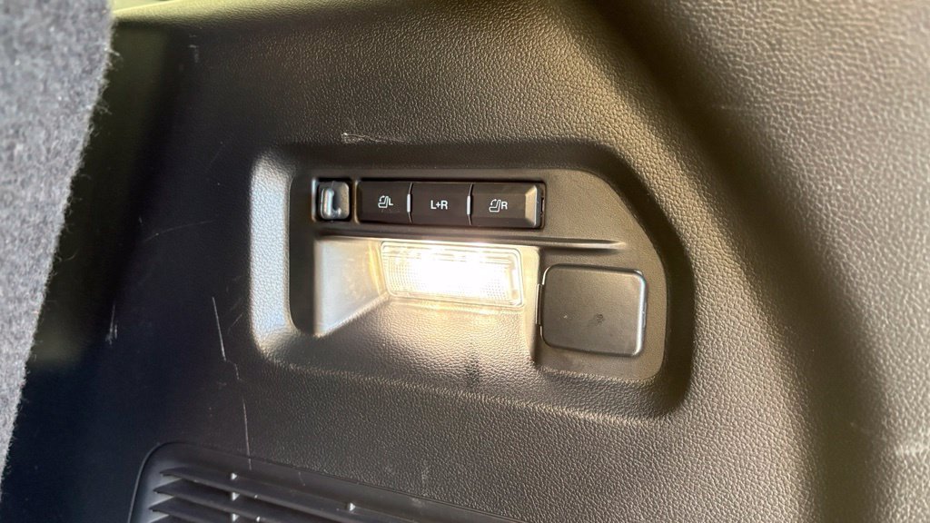 Certified 2025 Ford Explorer ST AWD/4WD image 5