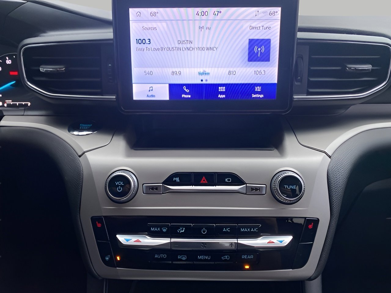 Certified 2023 Ford Explorer XLT w/ Equipment Group 202A image 22