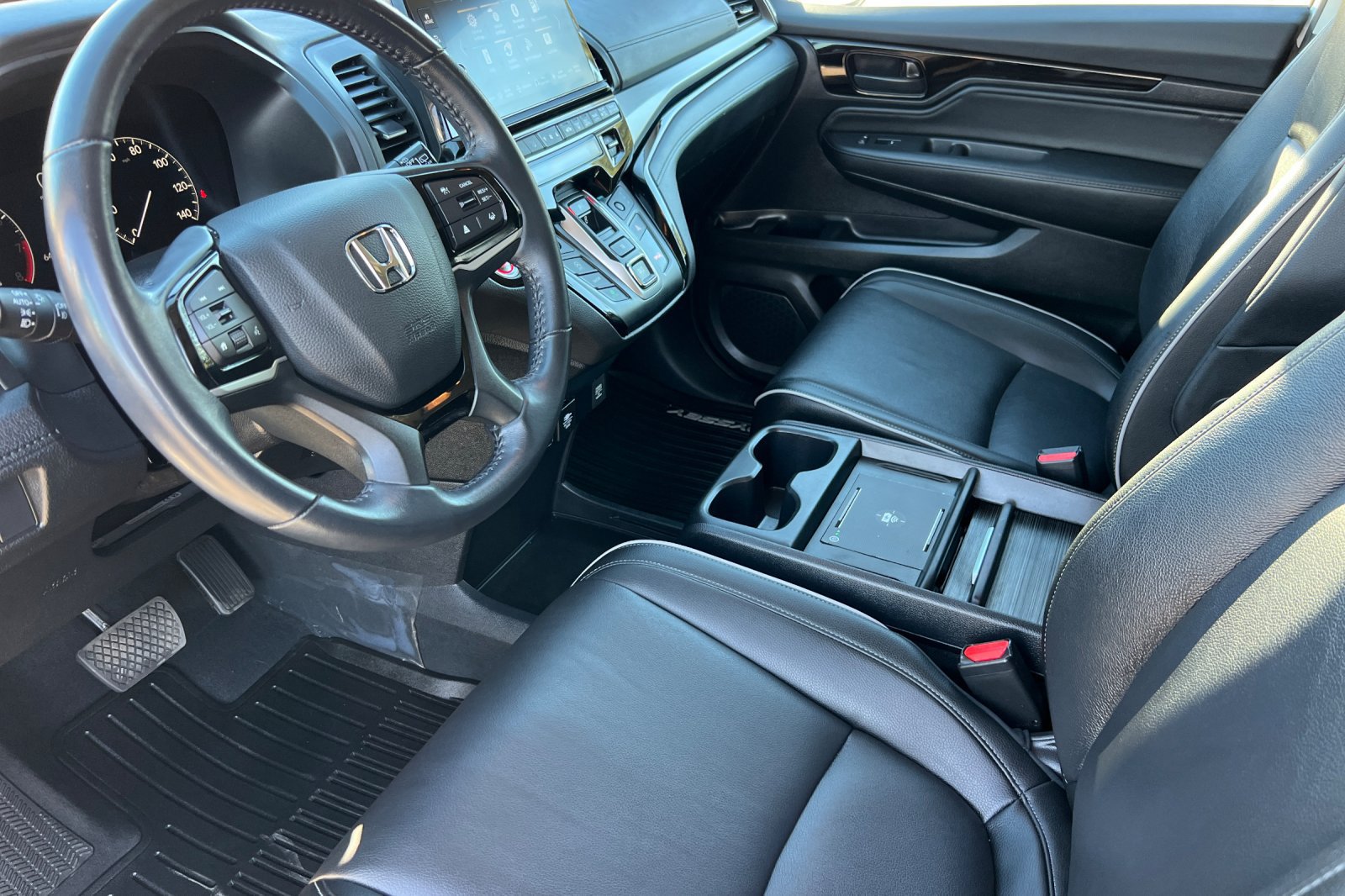 Used 2025 Honda Odyssey Touring image 12