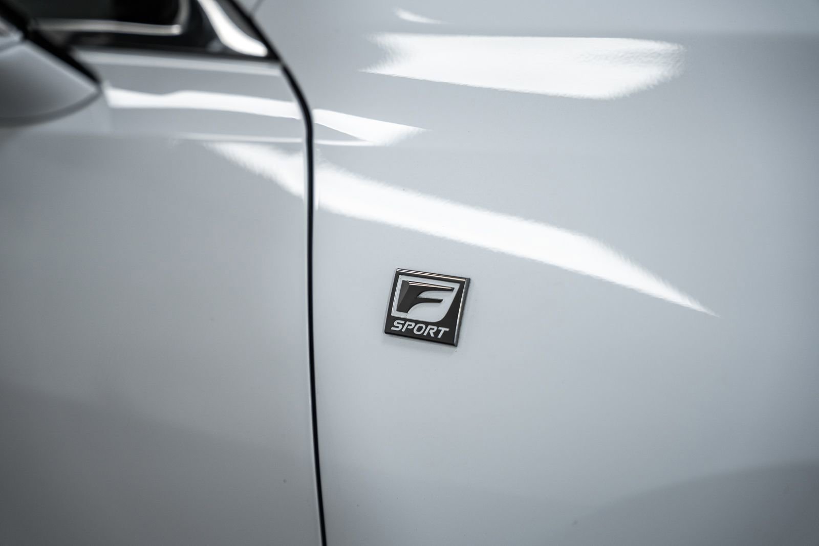 Used 2021 Lexus ES 350 F Sport w/ Accessory Package image 17