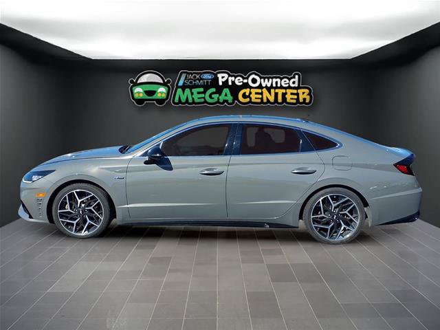 Used 2022 Hyundai Sonata N Line w/ Preferred Accessory Package FWD image 3