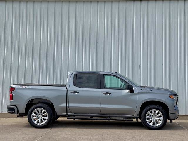 Used 2023 Chevrolet Silverado 1500 Custom w/ LPO, Dark Essentials Package AWD/4WD image 7