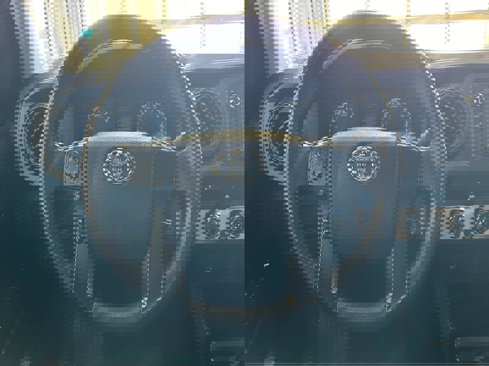 Used 2017 Toyota Tacoma SR w/ Tow Package image 11