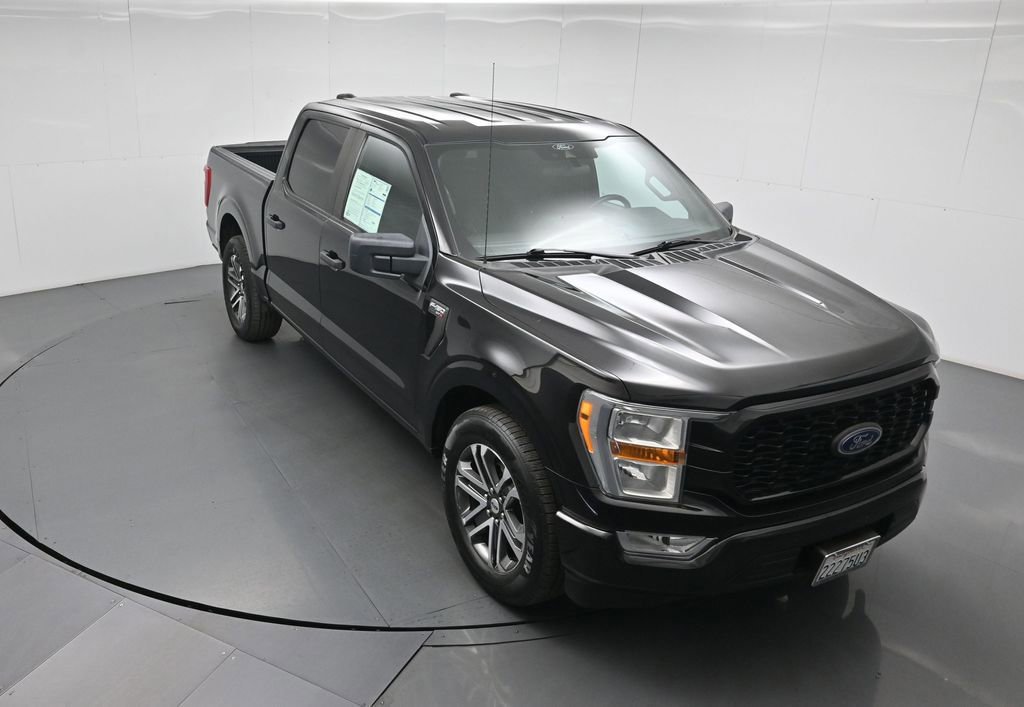 Certified 2021 Ford F150 XL w/ STX Appearance Package image 3