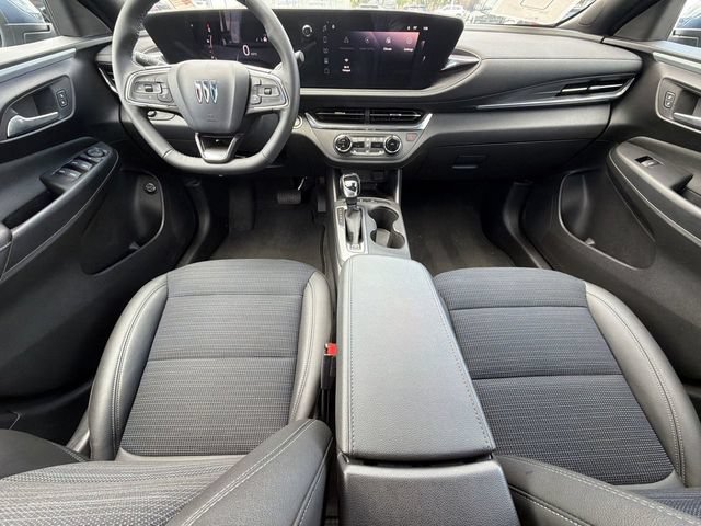 Used 2025 Buick Envista Preferred w/ Convenience I Package FWD image 22