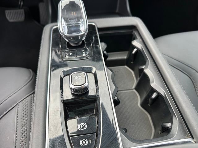 Used 2025 Volvo XC90 B6 Plus AWD/4WD image 24