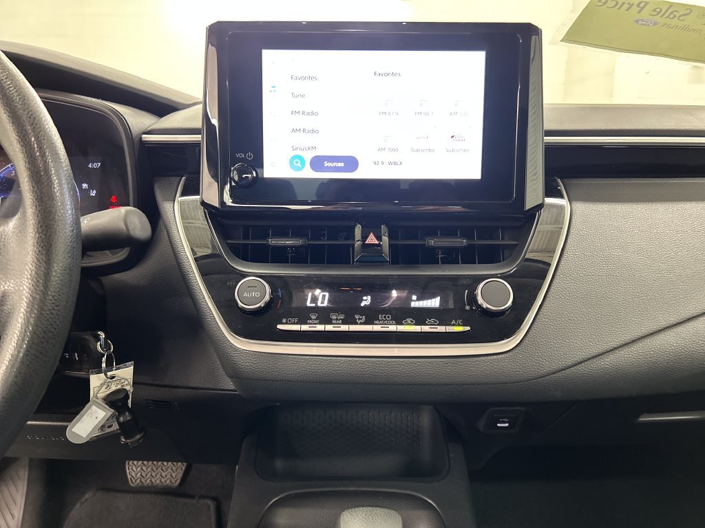 Used 2026 Toyota Corolla LE FWD image 25