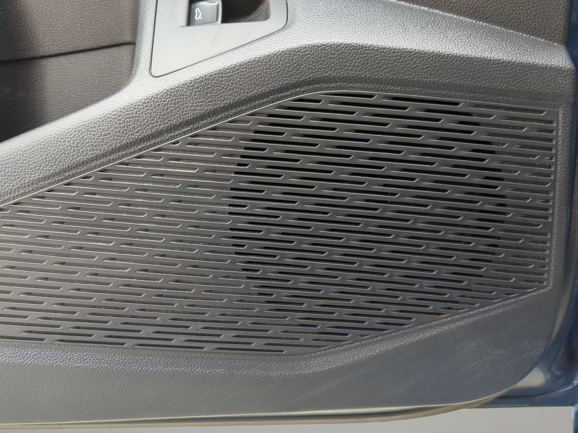 Used 2019 Volkswagen Jetta SE image 42