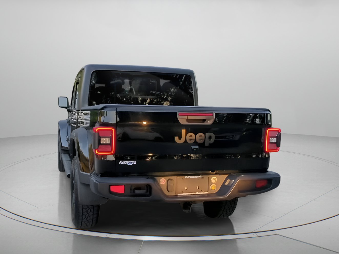 Used 2024 Jeep Gladiator Sport AWD/4WD image 23