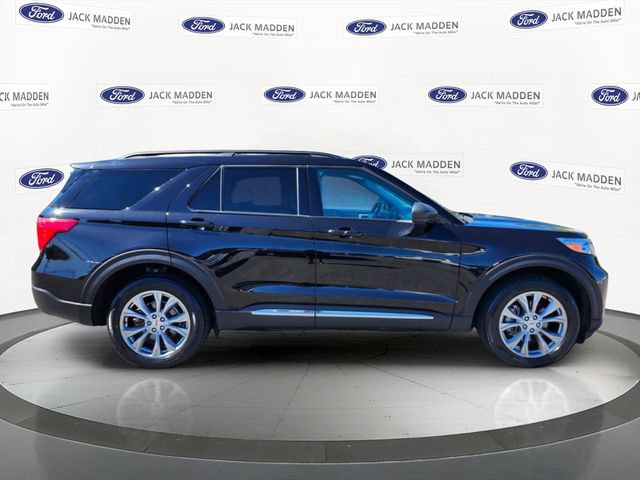 Certified 2023 Ford Explorer XLT w/ Equipment Group 202A AWD/4WD image 6