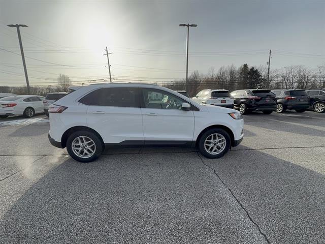 Certified 2022 Ford Edge SEL w/ Convenience Package image 6