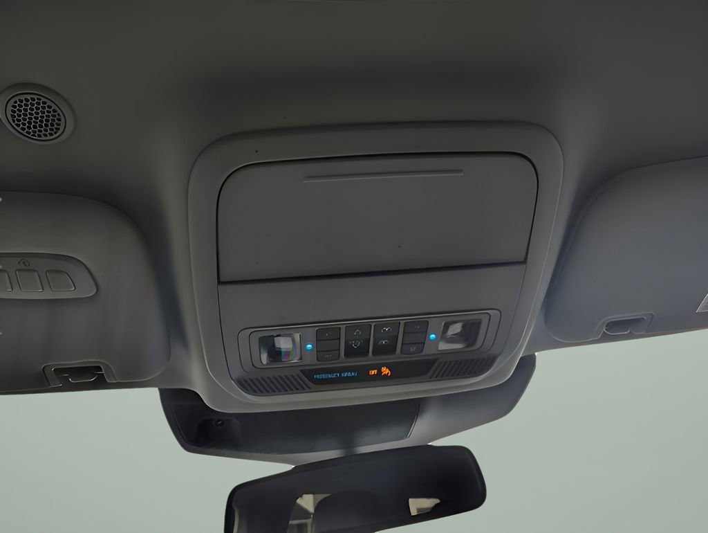 Certified 2022 Ford Explorer XLT w/ Equipment Group 202A image 17