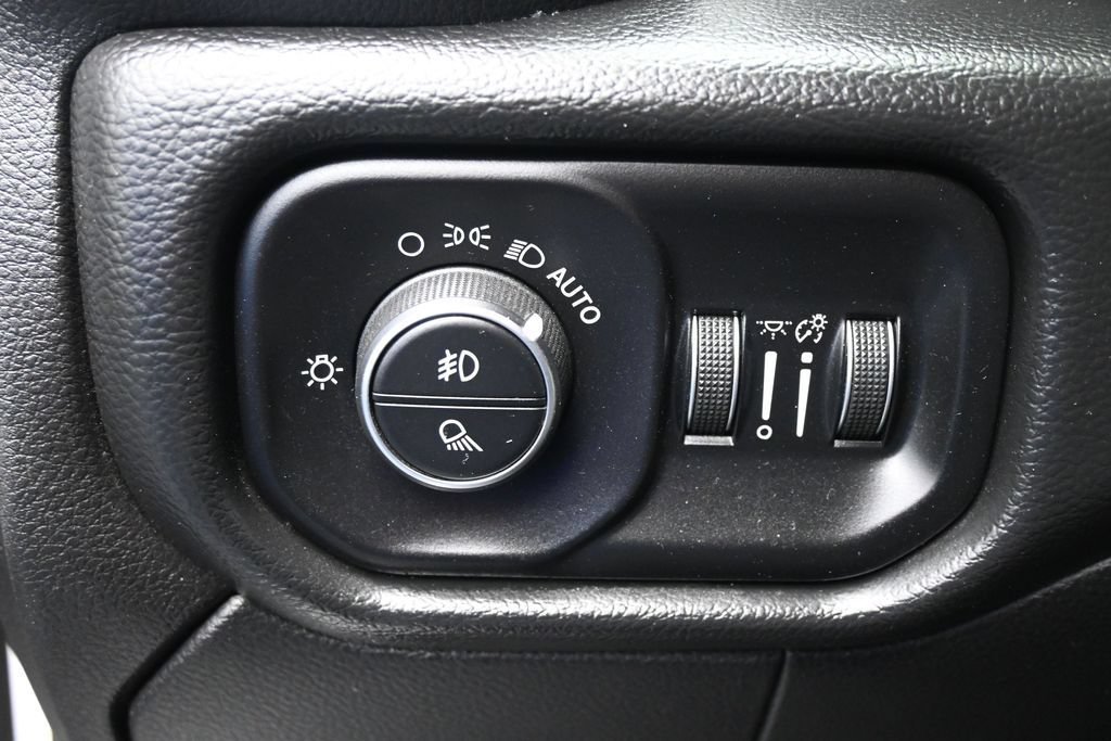 Used 2019 RAM 2500 Big Horn AWD/4WD image 11
