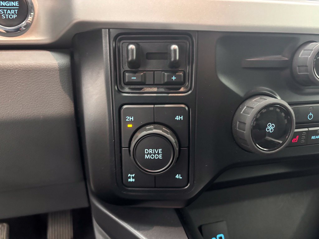 Certified 2023 Ford F250 XLT w/ XLT Premium Package AWD/4WD image 28