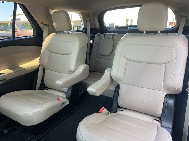 Certified 2023 Ford Explorer Limited w/ Limited Technology Package AWD/4WD image 14