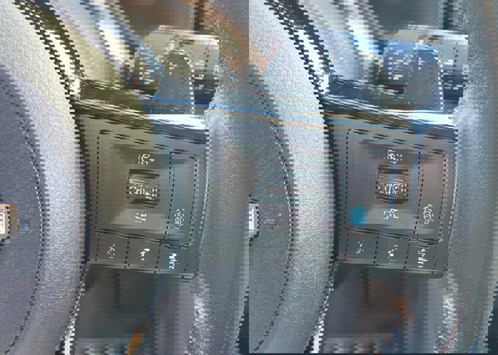 Used 2023 Nissan Rogue SV w/ SV Premium B Package image 33