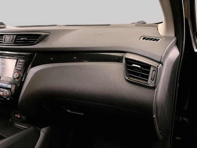Used 2020 Nissan Rogue Sport SV AWD/4WD image 15