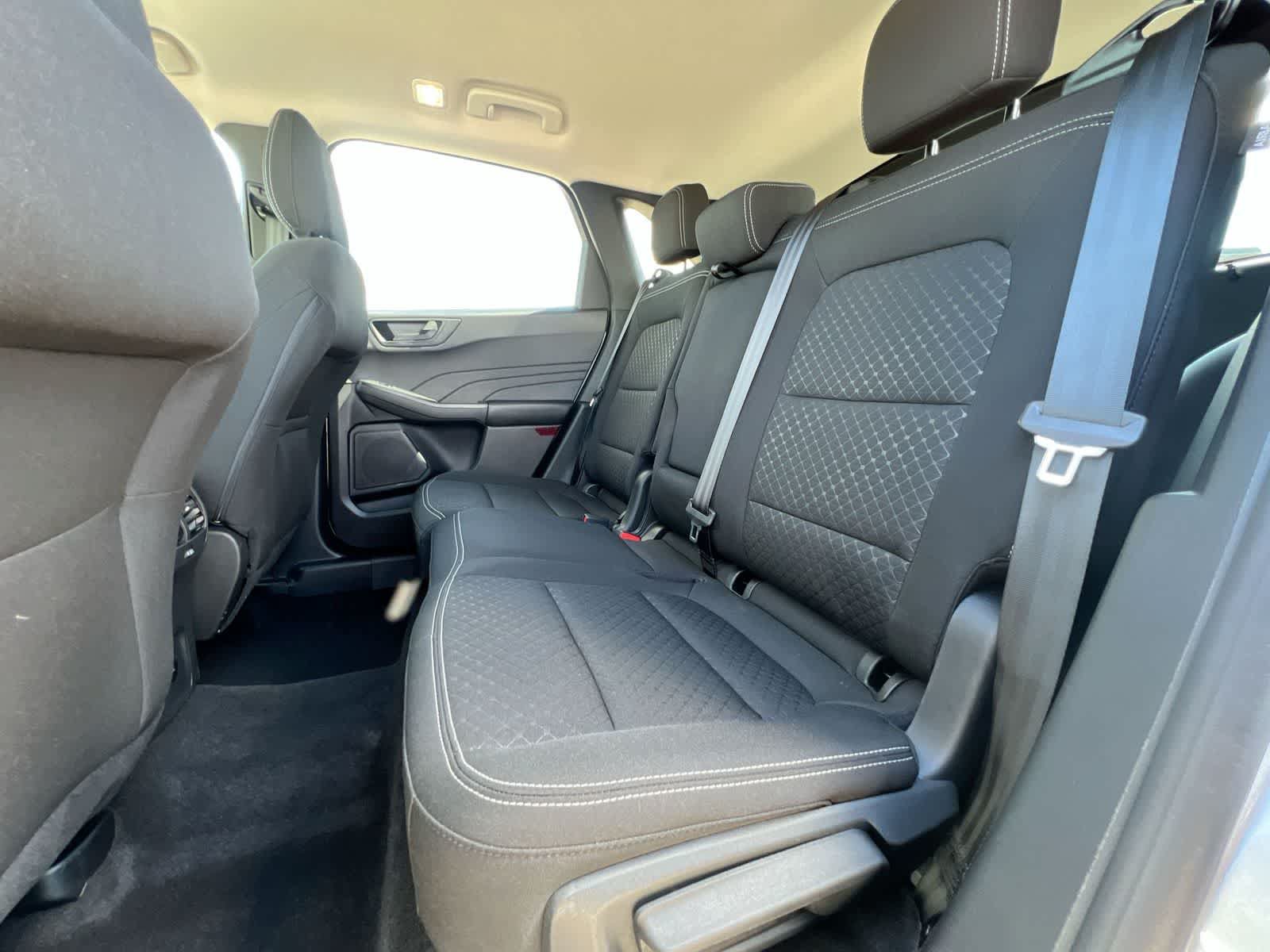 Certified 2024 Ford Escape Active AWD/4WD image 19