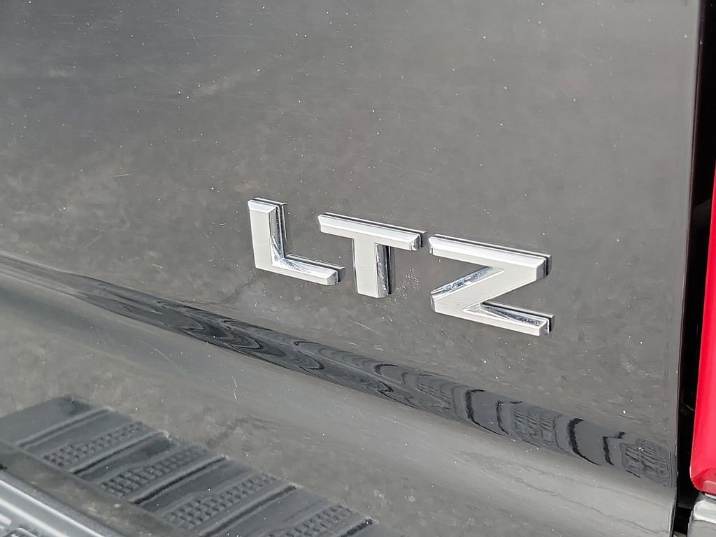 Used 2022 Chevrolet Silverado 2500 LTZ w/ LTZ Convenience Package AWD/4WD image 10