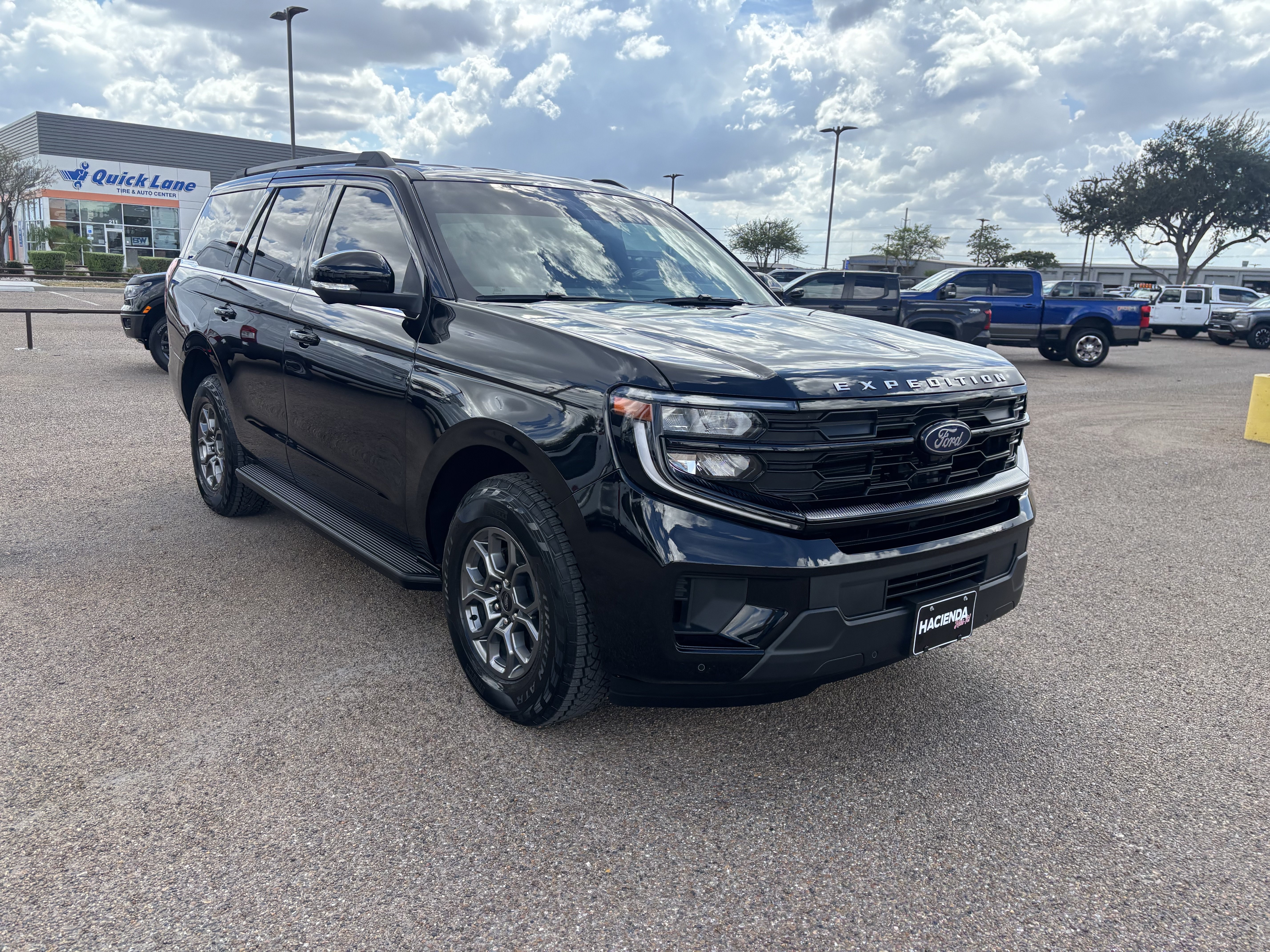 Certified 2026 Ford Expedition Active RWD image 5