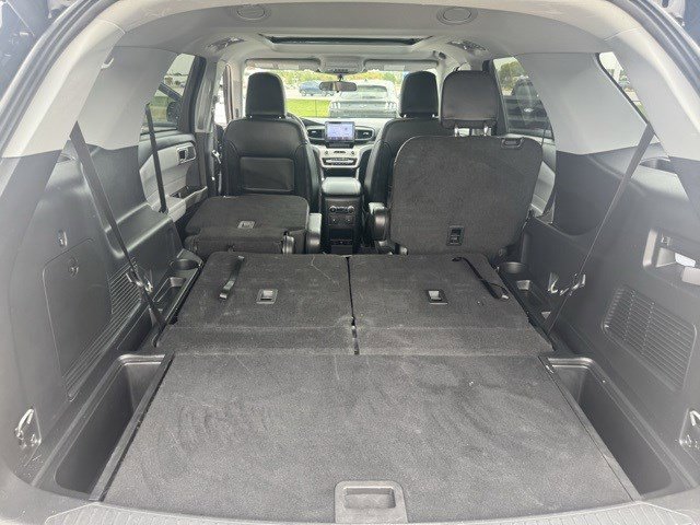 Certified 2023 Ford Explorer XLT w/ Equipment Group 202A image 31