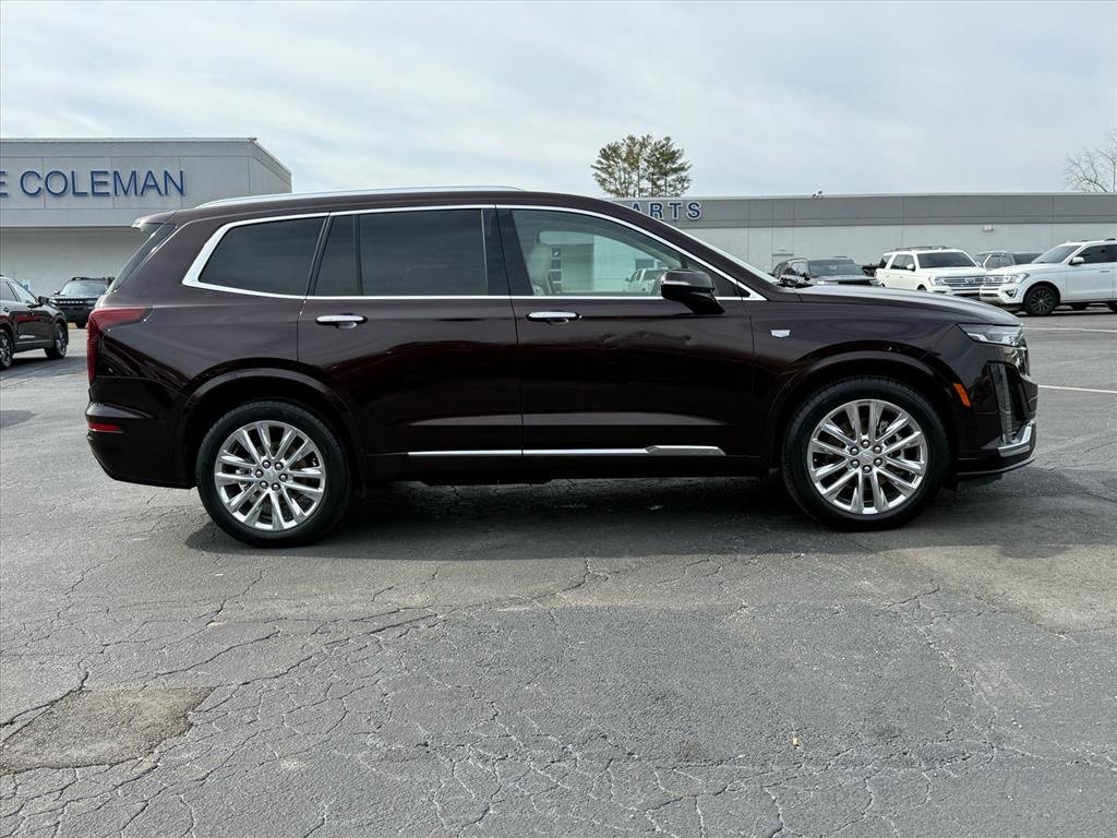 Used 2021 Cadillac XT6 Premium Luxury image 3