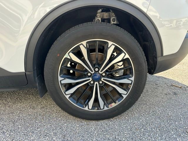 Certified 2022 Ford Escape SE w/ SE Sport Appearance Package image 30