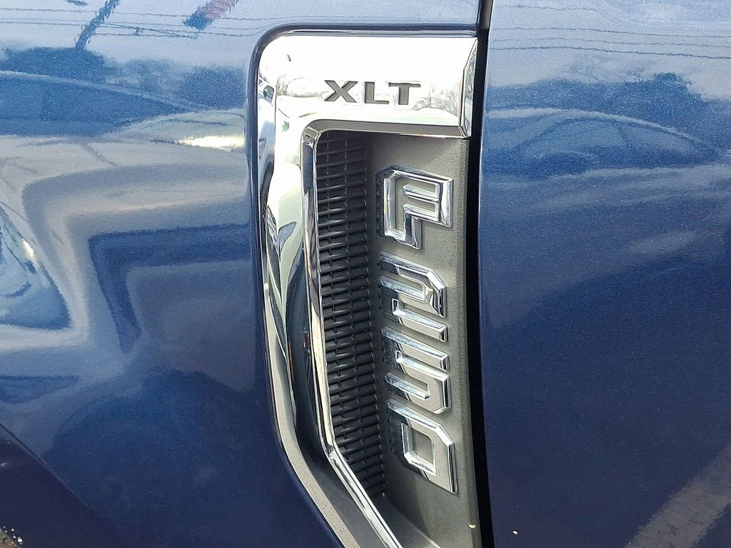 Certified 2017 Ford F250 XLT w/ XLT Value Package image 30