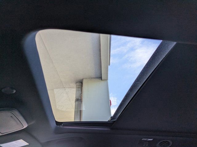 Certified 2020 Ford Explorer ST w/ Premium Technology Package image 24