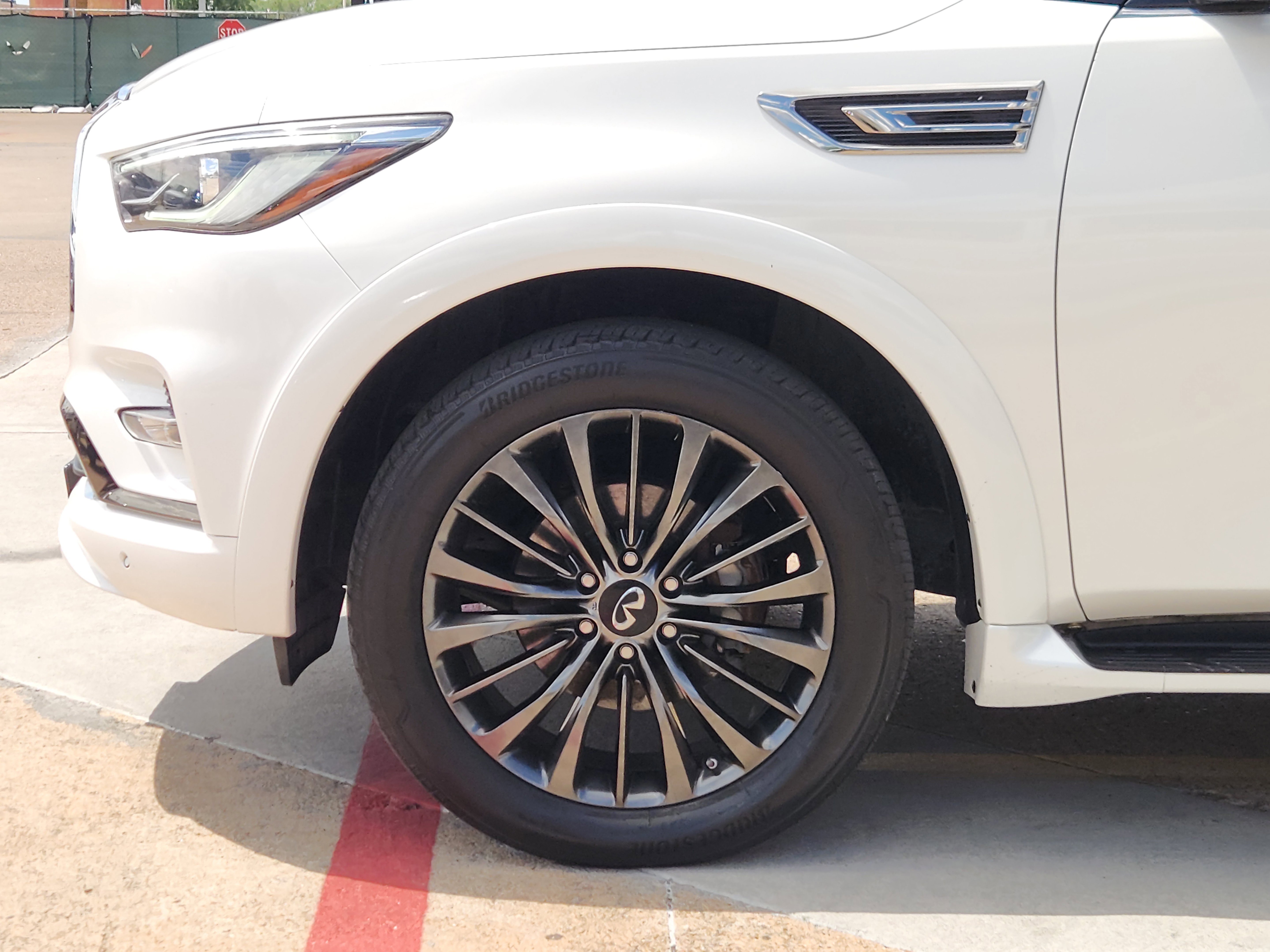 Used 2021 INFINITI QX80 Premium Select w/ Cargo Package image 5