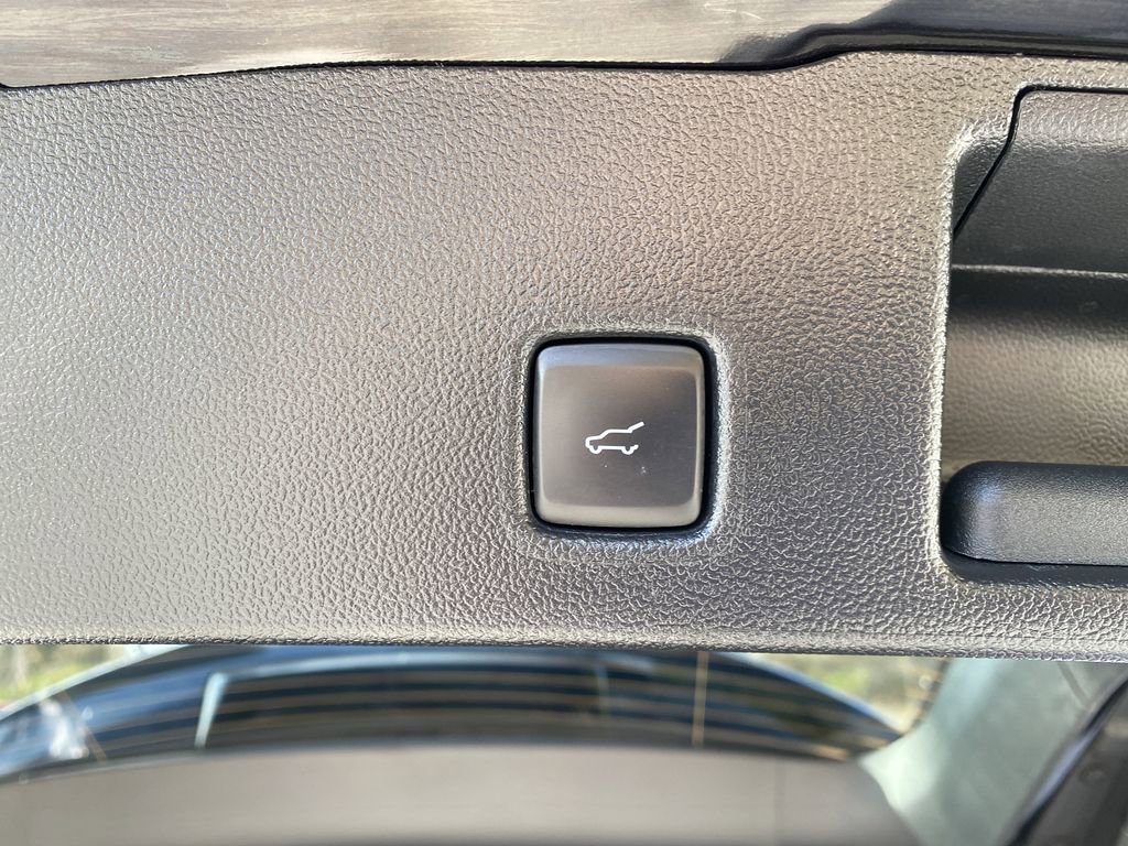 Certified 2023 Ford Escape ST-Line w/ Tech Pack #1 image 17