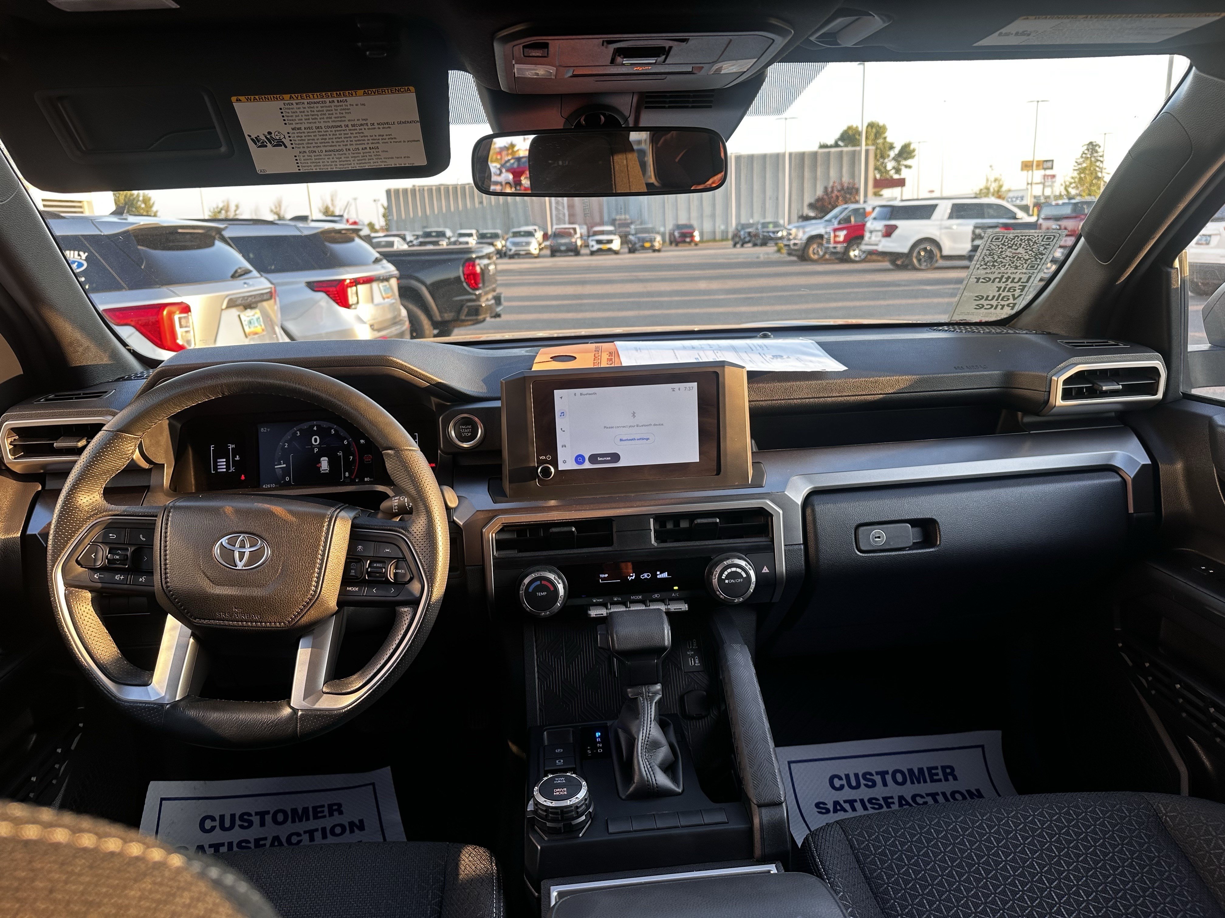 Used 2025 Toyota 4Runner SR5 AWD/4WD image 13