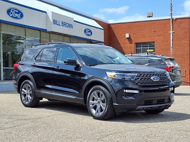 Certified 2024 Ford Explorer XLT w/ Equipment Group 202A