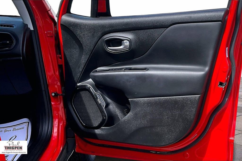 Used 2017 Jeep Renegade Altitude image 23