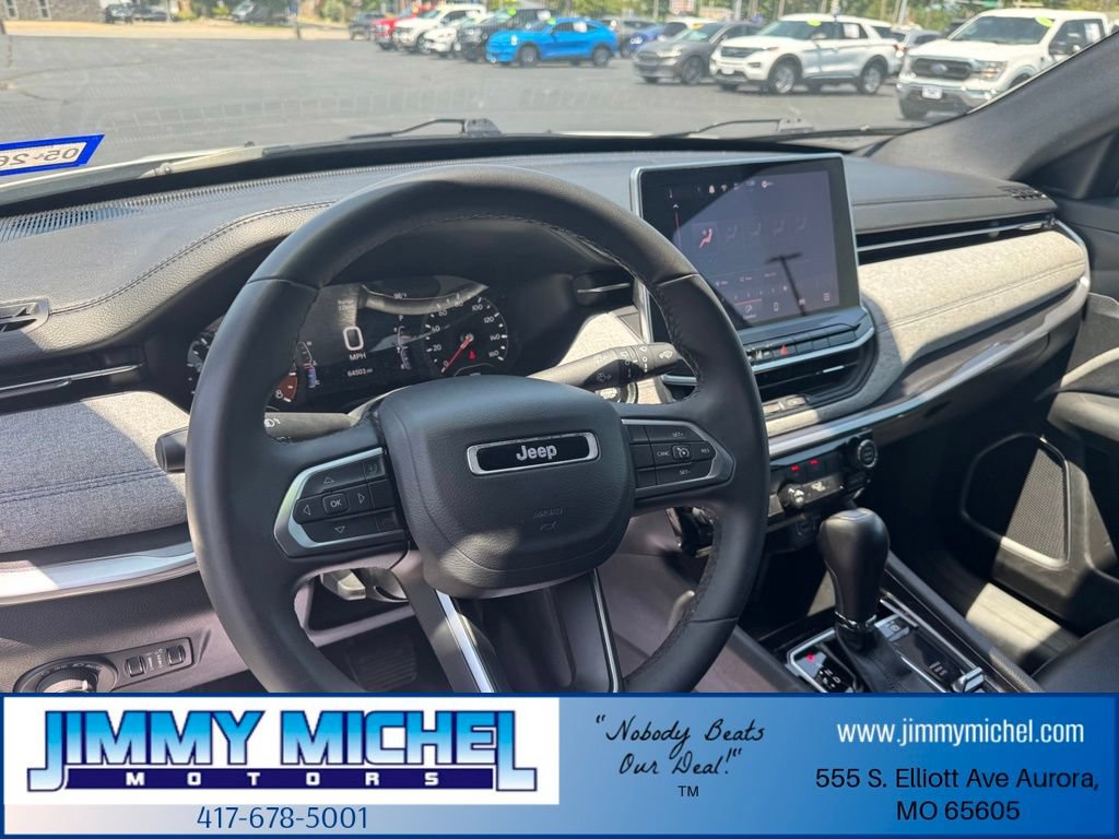 Used 2024 Jeep Compass Latitude AWD/4WD image 7