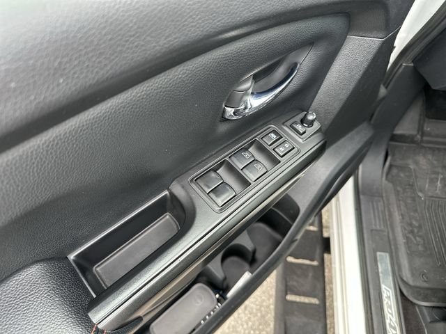 Used 2023 Nissan Titan PRO-4X w/ Pro-4x Convenience Package AWD/4WD image 14
