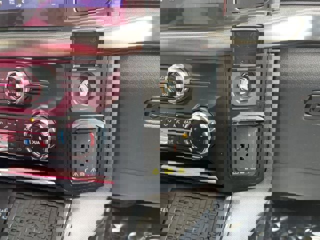 Certified 2023 Ford F150 Platinum w/ Equipment Group 701A High image 36