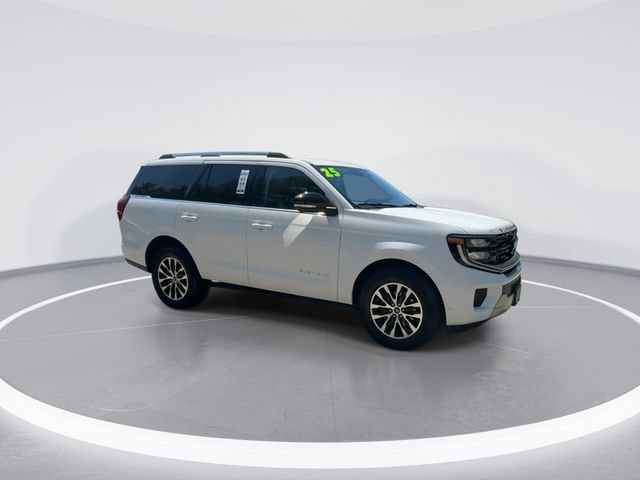 Certified 2025 Ford Expedition Platinum AWD/4WD image 2