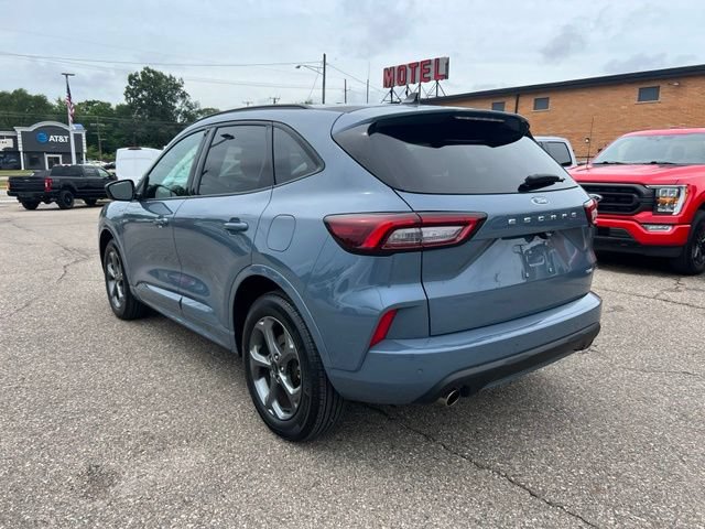 Certified 2024 Ford Escape ST-Line w/ Tech Pack #1 AWD/4WD image 5