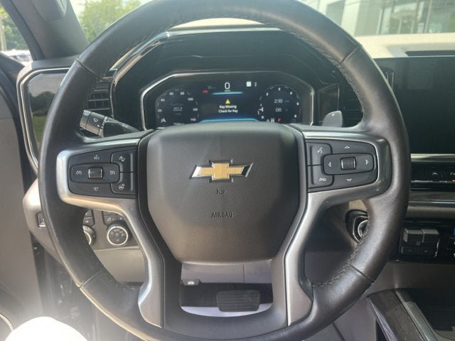 Used 2023 Chevrolet Silverado 1500 LTZ w/ LTZ Premium Package AWD/4WD image 15
