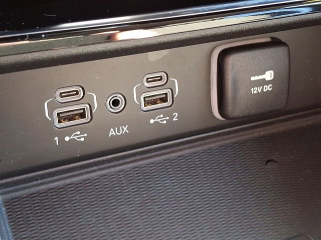 Used 2023 Jeep Grand Cherokee Laredo w/ Luxury Tech Group I AWD/4WD image 24