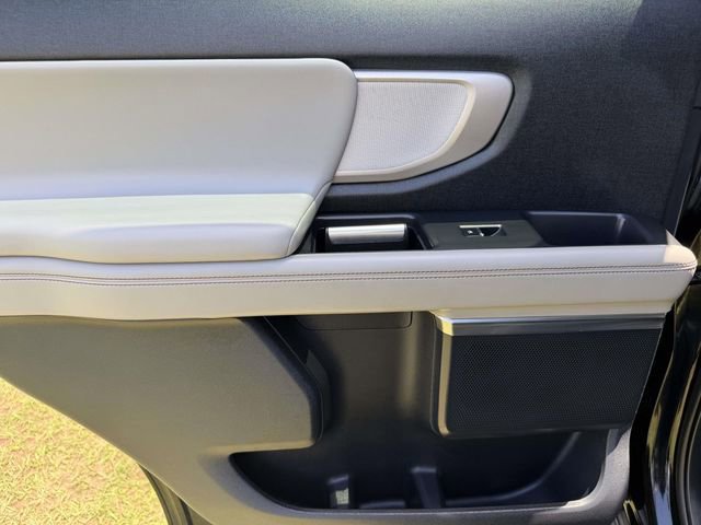Certified 2025 Ford Expedition Active AWD/4WD image 16