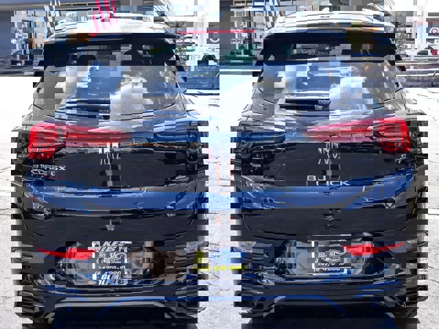 Used 2024 Buick Encore GX Sport Touring w/ Comfort Package AWD/4WD image 4