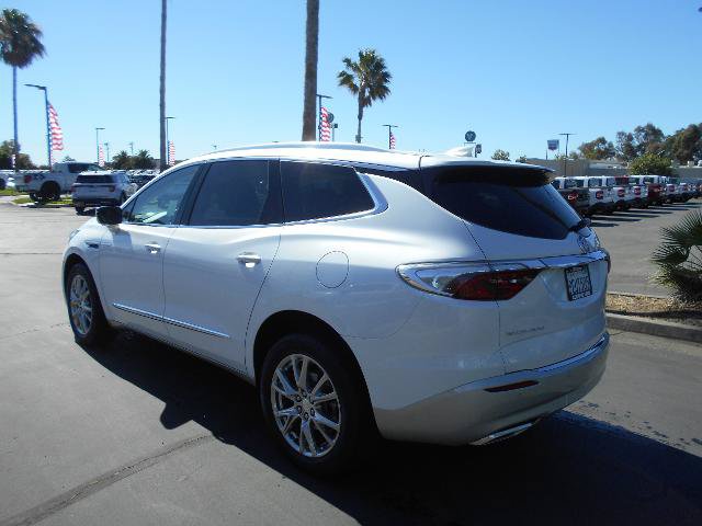 Used 2022 Buick Enclave Premium w/ Surround and Sites Package FWD image 5