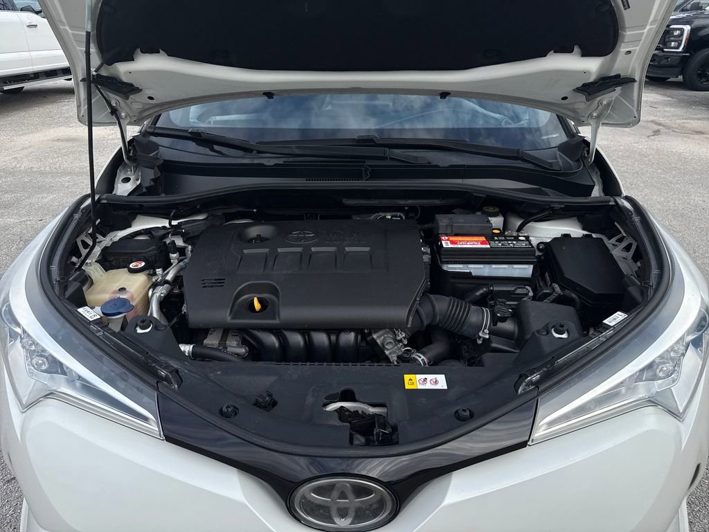 Used 2019 Toyota C-HR XLE image 24